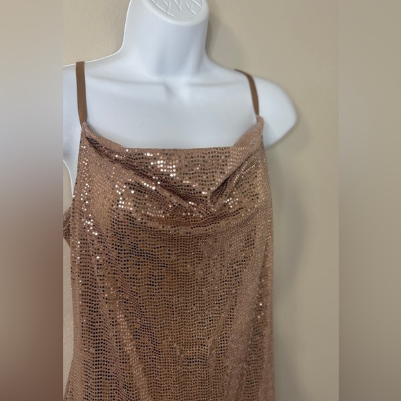 ✨ Bebe Metallic Sequin Slip Dress – Size L ✨ Rose Gold| New Without Tags - Picture 5 of 12